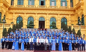 Phải luôn giữ vững tinh thần thanh niên tiên tiến, làm theo lời Bác