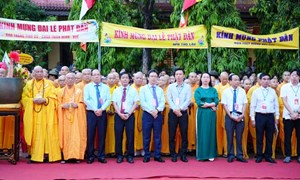 Phó Chủ tịch Ủy ban Trung ương MTTQ Việt Nam Hoàng Công Thuỷ dự Đại lễ Phật đản 2023 tại Huế