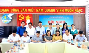 Khối thi đua MTTQ và các tổ chức chính trị - xã hội tỉnh Khánh Hòa: Ký kết giao ước thi đua năm 2024
