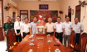 Ủy ban MTTQ Tây Ninh thăm, chúc mừng lễ Phục sinh 2024 