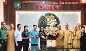 Trưởng Ban Dân vận Tỉnh ủy, Chủ tịch Ủy ban MTTQ tỉnh Thanh Hóa chúc mừng Đại lễ Phật đản 2024