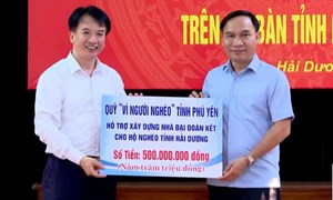 Ủy ban MTTQ tỉnh Phú Yên hỗ trợ xây dựng 10 nhà Đại đoàn kết ở Hải Dương