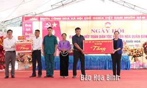 Ngày hội Đại đoàn kết toàn dân tộc khu dân cư Thung, xã Suối Hoa