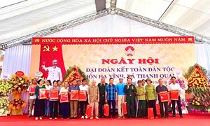 Thượng tướng Trịnh Văn Quyết dự Ngày hội Đại đoàn kết toàn dân tộc tại Hải Dương