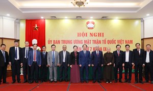Đoàn Chủ tịch Ủy ban Trung ương MTTQ Việt Nam phát huy vai trò của người Việt Nam ở nước ngoài trong tình hình mới