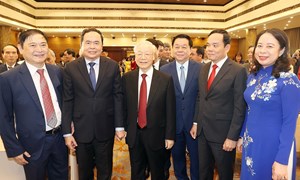 Tổng Bí thư Nguyễn Phú Trọng dự Lễ kỷ niệm 60 năm Ngày Chủ tịch Hồ Chí Minh gặp mặt đội ngũ trí thức