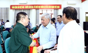 Chủ tịch Đỗ Văn Chiến thăm, tặng quà Trung tâm Điều dưỡng thương binh Lạng Giang, tỉnh Bắc Giang