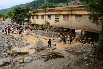 UBTƯ MTTQ Việt Nam hỗ trợ hai tỉnh Yên Bái và Sơn La khắc phục hậu quả lũ lụt