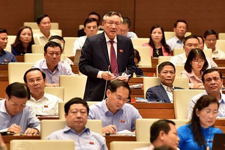 Chánh án Nguyễn Hòa Bình: Đề nghị Quốc hội ghi nhận ý kiến đại biểu về vấn đề biên chế của Tòa án