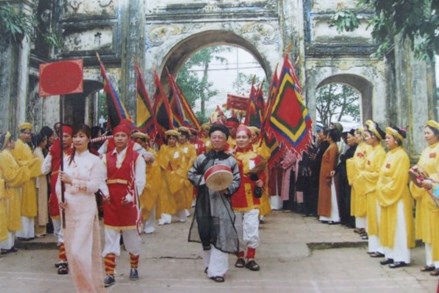 Giá trị trong tín ngưỡng thờ Thành hoàng của người Việt ở Đồng bằng Bắc bộ