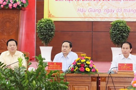 Chủ tịch Trần Thanh Mẫn làm việc về an sinh xã hội với các tỉnh, thành phố ĐBSCL 