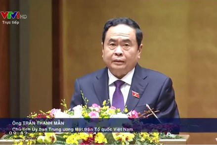 Chủ tịch Trần Thanh Mẫn trình bày Báo cáo tổng hợp ý kiến, kiến nghị của cử tri và Nhân dân tại kỳ họp thứ 11 Quốc hội khóa XIV