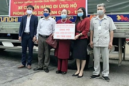 Thái Bình: Người dân ủng hộ 5 tấn gạo phòng, chống dịch Covid-19
