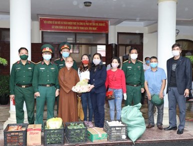 Ủy ban MTTQ tỉnh Ninh Bình tiếp nhận ủng hộ phòng, chống dịch Covid-19