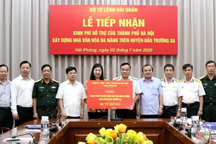 Hà Nội trao 38 tỷ đồng cho Bộ Tư lệnh Hải quân