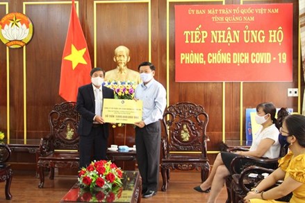 Ủy ban Mặt trận Tổ quốc tỉnh Quảng Nam tiếp nhận 1,2 tỷ đồng phòng, chống dịch Covid-19