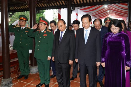 Lãnh đạo Đảng, Nhà nước, MTTQ Việt Nam dâng hương tưởng niệm Đại tướng Lê Đức Anh