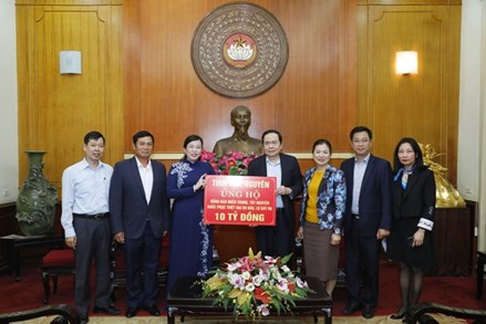 Tiếp nhận 10 tỷ đồng tỉnh Thái Nguyên ủng hộ các tỉnh miền Trung, Tây Nguyên