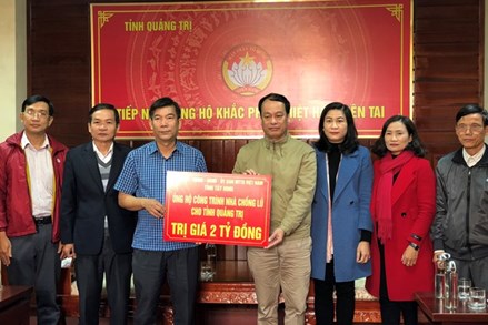 Tỉnh Tây Ninh ủng hộ nhân dân Quảng Trị 2 tỷ đồng xây nhà chống lũ