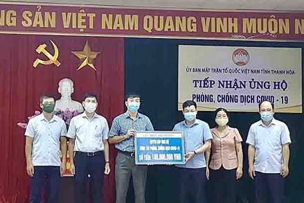 Ủy ban MTTQ tỉnh Thanh Hóa tiếp nhận ủng hộ phòng, chống dịch COVID -19