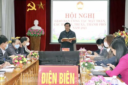 Điện Biên: Giao ban công tác Mặt trận khối huyện, thị, thành phố năm 2021