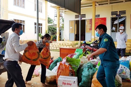 Ủy ban MTTQ Việt Nam tỉnh Bình Phước tiếp nhận 117 tỷ đồng ủng hộ phòng, chống dịch