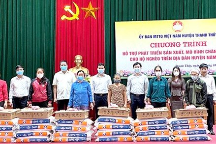 MTTQ huyện Thanh Thủy tham gia xây dựng Đảng, chính quyền vững mạnh