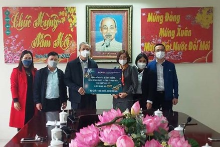 Ủy ban MTTQ tỉnh Thanh Hóa tiếp nhận quà tết cho các hộ chính sách gặp khó khăn