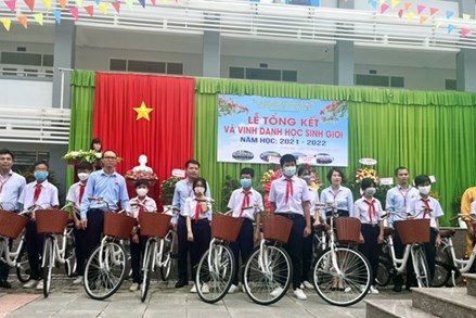 Bà Rịa – Vũng Tàu: Tặng 100 xe đạp cho học sinh có hoàn cảnh khó khăn