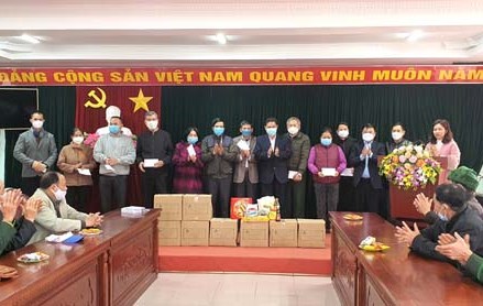 Mặt trận Tổ quốc tỉnh Hà Giang tiếp nhận 1.500 suất quà từ thiện