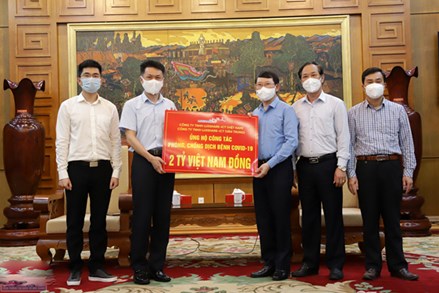 Bắc Giang: Tiếp nhận 2 tỷ đồng ủng hộ phòng, chống dịch Covid-19