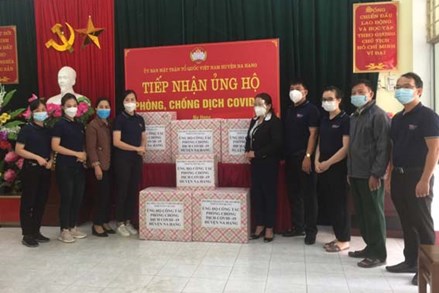 Tuyên Quang: MTTQ huyện Na Hang tích cực vận động ủng hộ công tác phòng chống dịch Covid-19