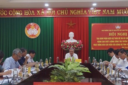 Ninh Thuận: Tọa đàm phản biện dự thảo Đề án công tác tuyên truyền miệng, hoạt động báo cáo viên
