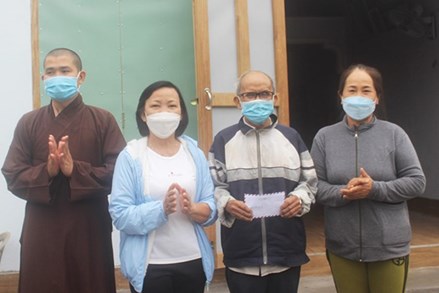 Phú Yên: Bàn giao 2 căn nhà Đại đoàn kết cho hộ nghèo