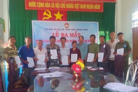 Kiên Giang: Ủy ban MTTQ xã Vĩnh Hòa Hưng Nam ra mắt Câu lạc bộ bảo vệ môi trường, phân loại rác thải