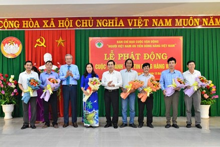 Ninh Thuận: Phát động Cuộc thi ảnh 'Tôi tin dùng hàng Việt'