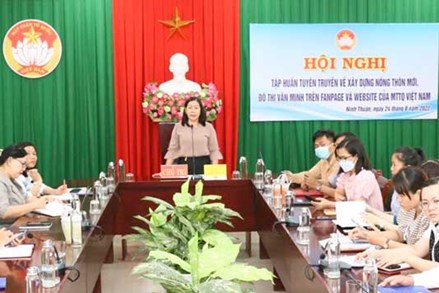 Ủy ban MTTQ Việt Nam tỉnh Ninh Thuận: Tập huấn kỹ năng tuyên truyền trên Trang cộng đồng Fanpage và Trang thông tin điện tử