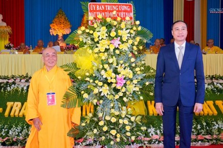 Phó Chủ tịch Phùng Khánh Tài dự Đại hội Đại biểu Phật giáo tỉnh Lâm Đồng