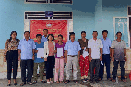Ủy ban MTTQ Việt Nam huyện Đắk Tô tổ chức lễ bàn giao 04 căn Nhà đại đoàn kết tại xã Pô Kô