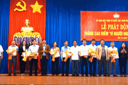 Đắk Tô (Kon Tum): Tổ chức Lễ Phát động tháng cao điểm “Vì Người nghèo” năm 2022