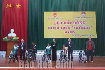 Huyện Yên Thủy (Hòa Bình) phát động ủng hộ xây dựng Quỹ Vì người nghèo năm 2022