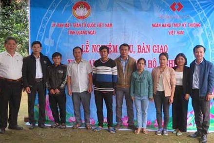 Quảng Ngãi: Nghiệm thu và bàn giao 60 nhà Đại đoàn kết cho hộ nghèo ở huyện Trà Bồng