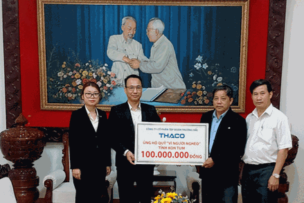 Ủy ban MTTQ tỉnh Kon Tum tiếp nhận ủng hộ quỹ “Vì người nghèo” 