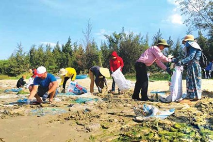 Hội Nông dân các cấp tỉnh Quảng Ngãi tham gia bảo vệ môi trường
