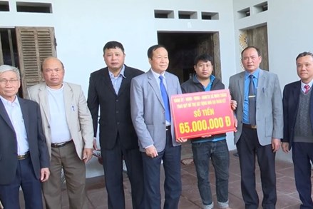 Bắc Ninh: Giúp người nghèo bằng những việc làm thiết thực