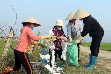 Điện Biên: Phụ nữ chung tay chống rác thải nhựa