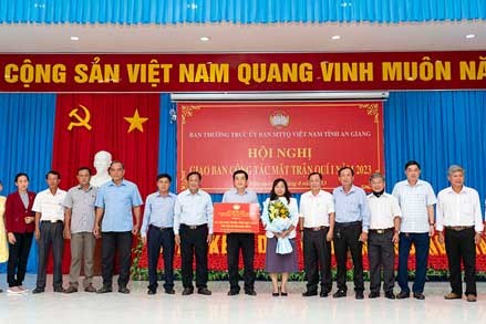 Ủy ban MTTQ tỉnh An Giang giao ban công tác Mặt trận quý I/ 2023