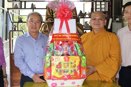 Lãnh đạo tỉnh Đồng Nai thăm, chúc mừng lễ Phật đản tại một số tổ chức, chức sắc Phật giáo tiêu biểu