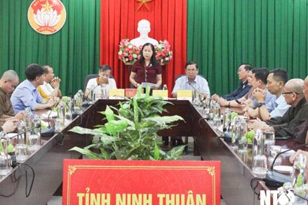 Lãnh đạo Ủy ban MTTQ Việt Nam tỉnh Ninh Thuận làm việc với Đoàn công tác Ủy ban MTTQ Việt Nam tỉnh Nghệ An