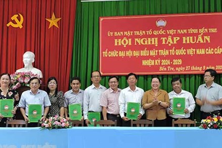 Uỷ ban MTTQ Việt Nam tỉnh Bến Tre phát động đợt thi đua đặc biệt chào mừng Đại hội đại biểu MTTQ Việt Nam các cấp